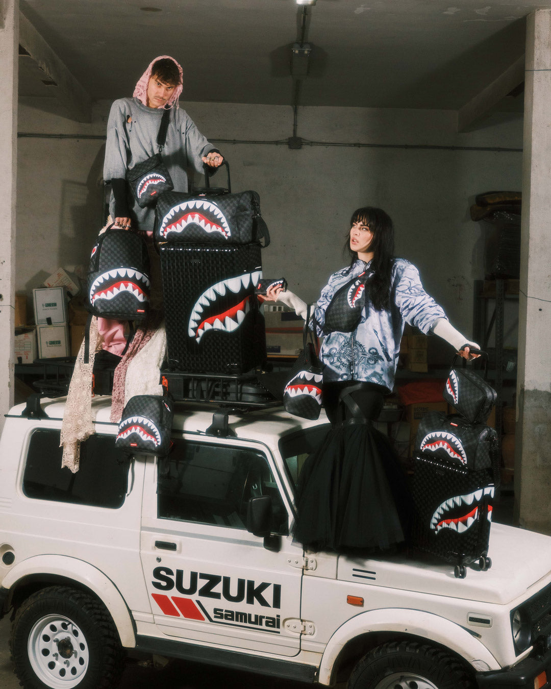 SHARKS IN PARIS HYPER PUFF CARRY-ON LUGGAGE - Image 10